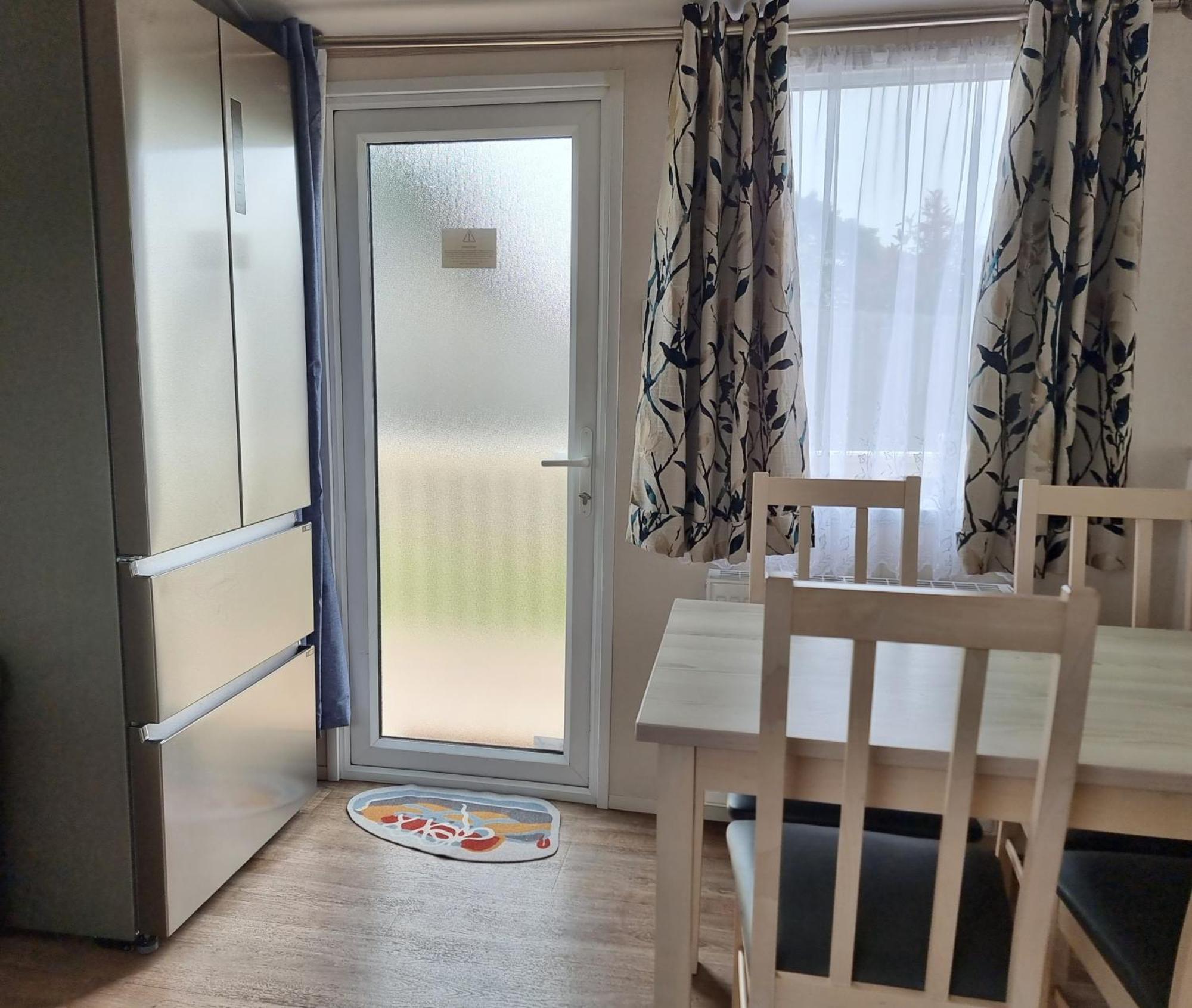 Static Caravan To Hire , Hoburne Devon Bay Hotell Goodrington Exteriör bild
